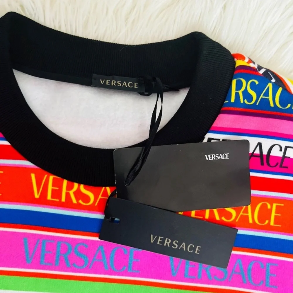 Versace Sweater - Picture 4 of 10